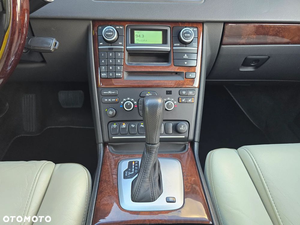 Volvo XC 90 - 32