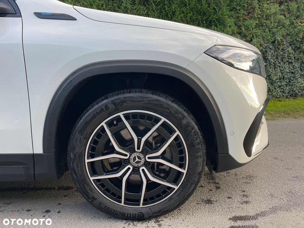 Mercedes-Benz EQA 350 66.5kWh 4-Matic AMG Line - 10