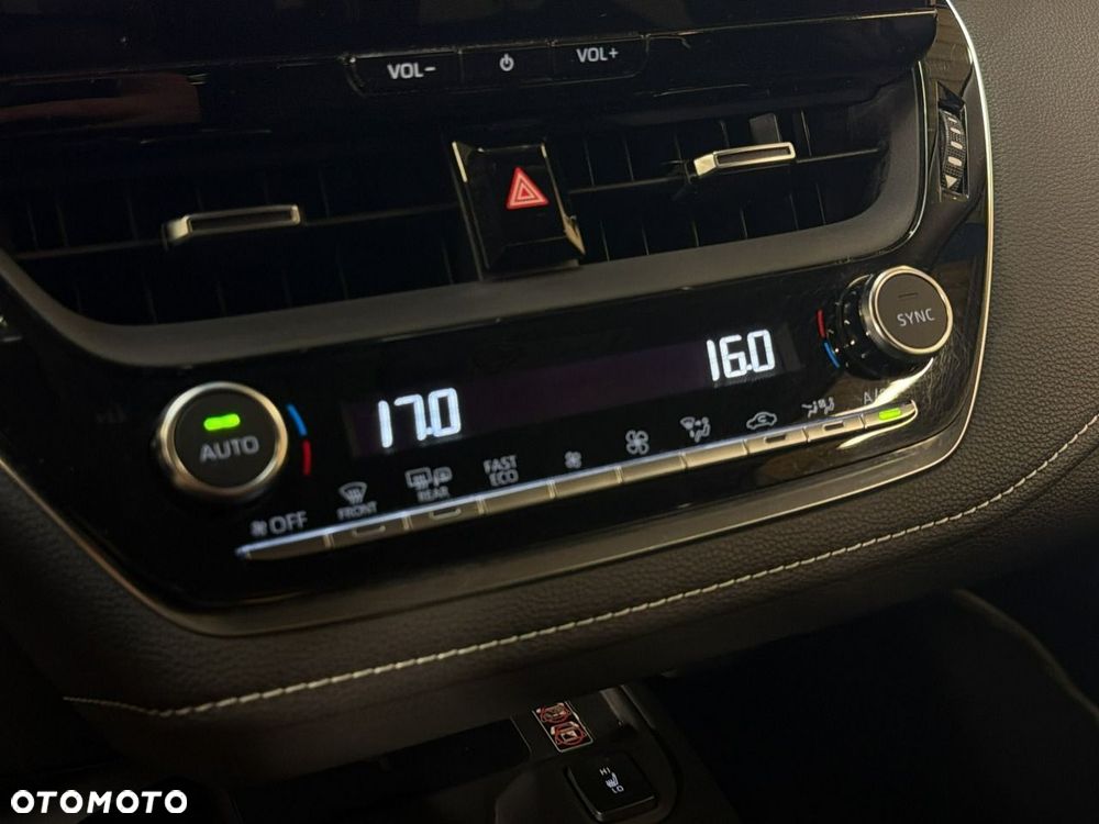 Toyota Corolla 1.8 Hybrid Comfort - 24