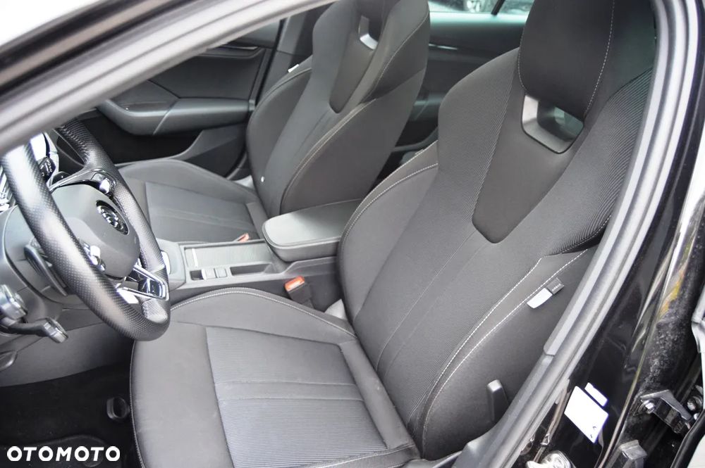 Skoda Octavia 1.5 TSI e-TEC DSG Sportline - 10