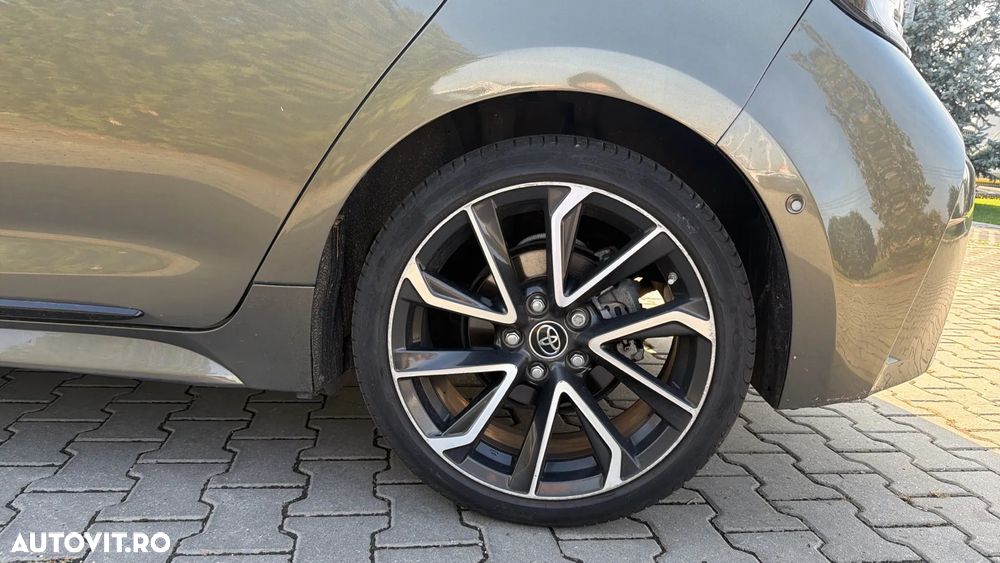 Toyota Corolla - 16