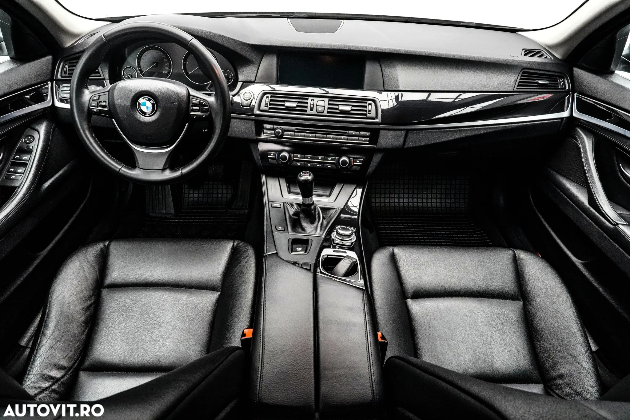 BMW Seria 5 520d Touring - 7