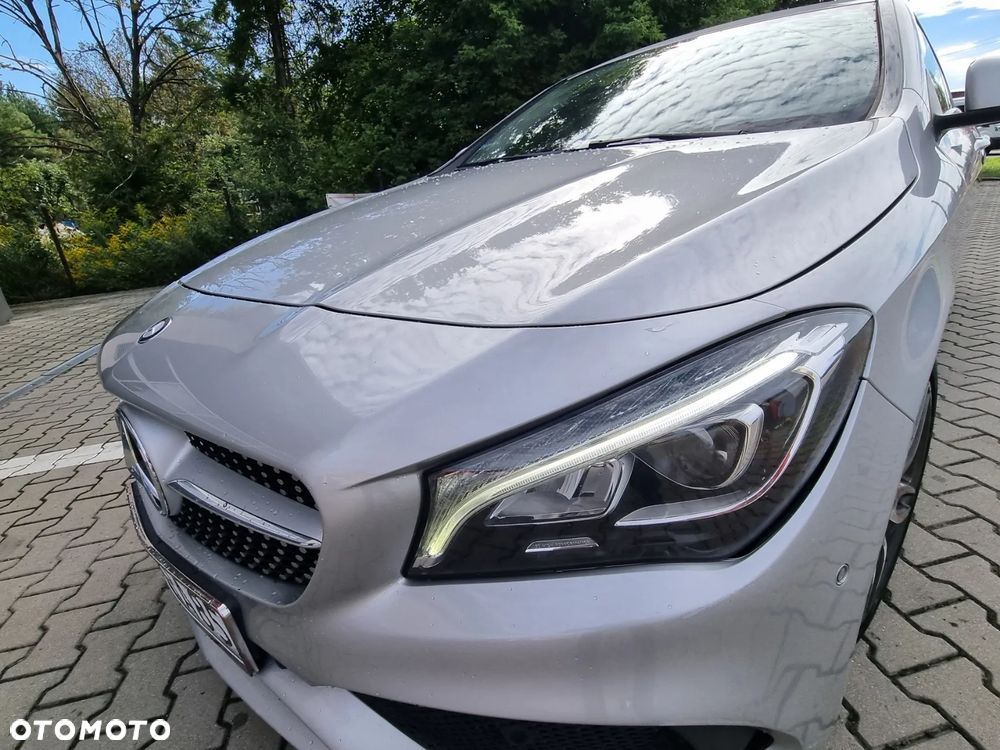 Mercedes-Benz CLA 200 AMG Line - 10