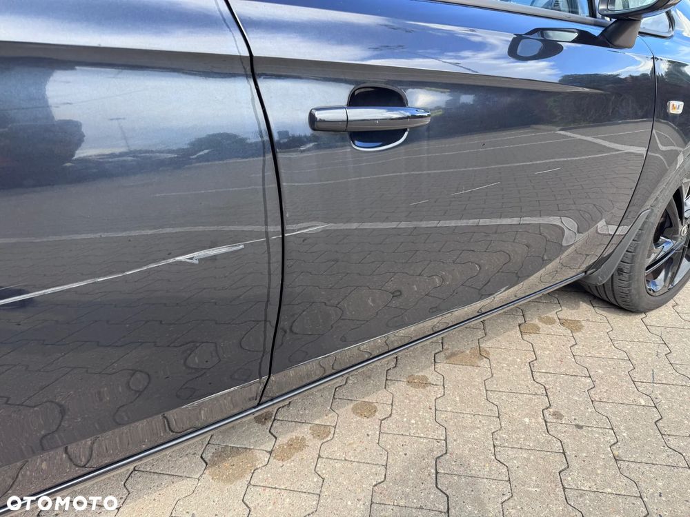 Opel Corsa 1.4 T Cosmo S&S - 22