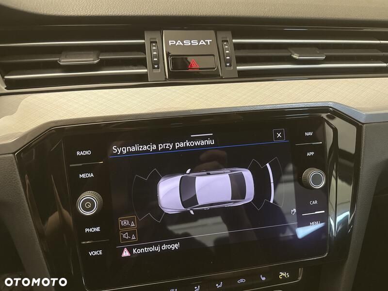 Volkswagen Passat 1.5 TSI EVO Business DSG - 16