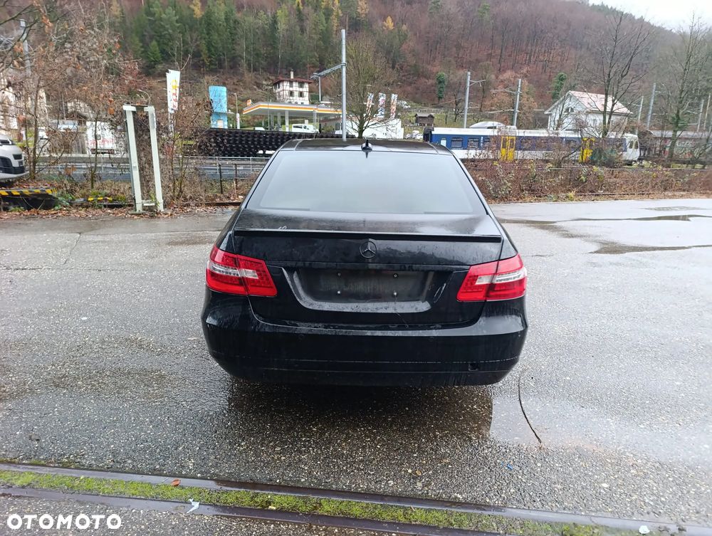 Mercedes-Benz Klasa E 63 AMG S 4Matic AMG Speedshift MCT - 8
