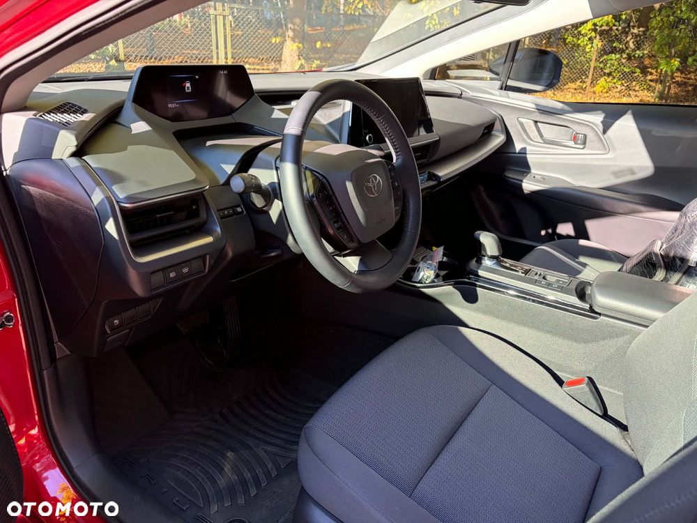 Toyota Prius - 3