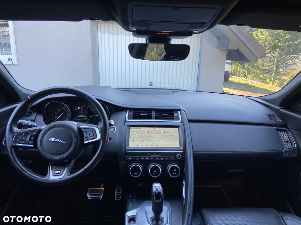 Jaguar E-Pace D180 AWD R-Dynamic SE - 13