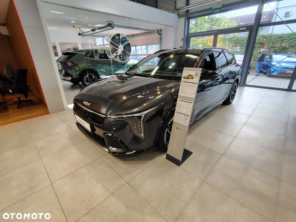 Kia K4