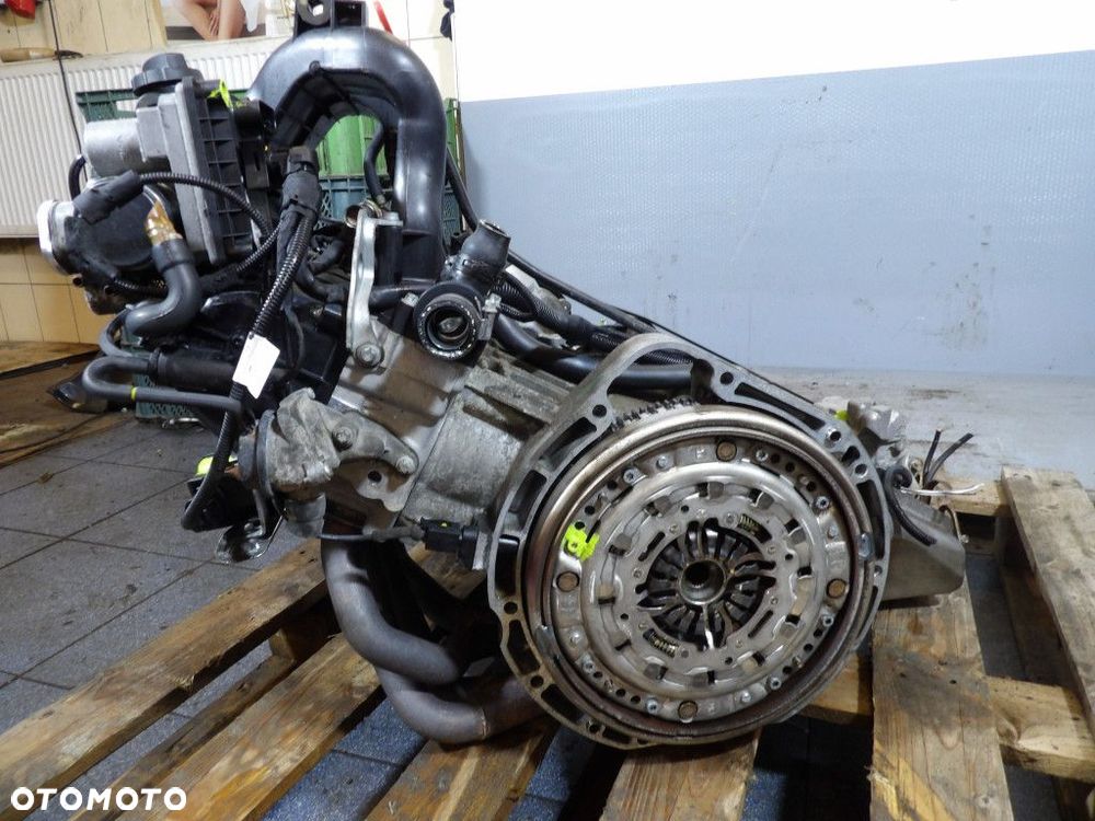 MERCEDES VANEO W414 SILNIK 1.9B 125KM A1660101905 - 2