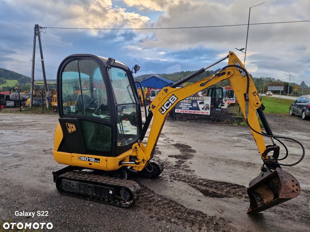 JCB 8018 - 3