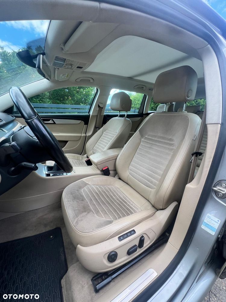 Volkswagen Passat 2.0 TDI Perfectline R-Style - 10