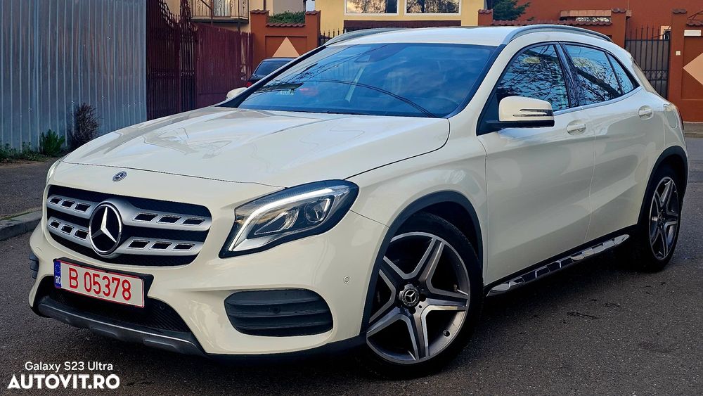 Mercedes-Benz GLA 180 7G-DCT AMG Line - 3