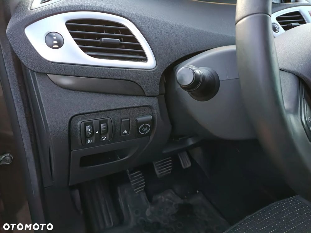 Renault Scenic TCe 130 Dynamique - 19