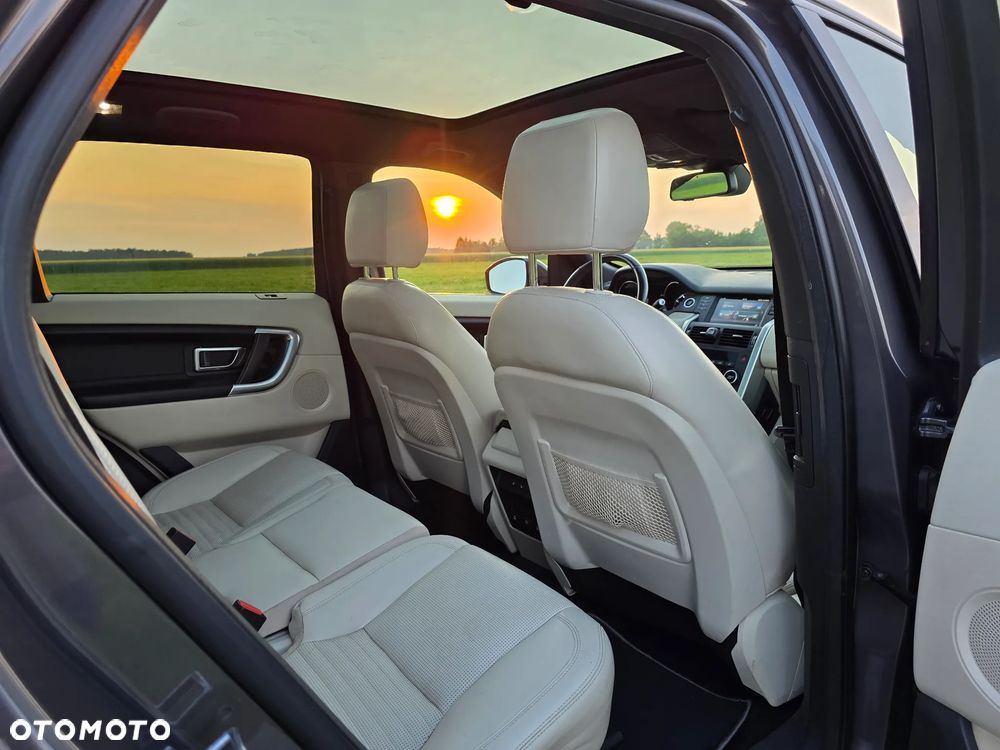 Land Rover Discovery Sport 2.0 Si4 HSE Luxury - 12