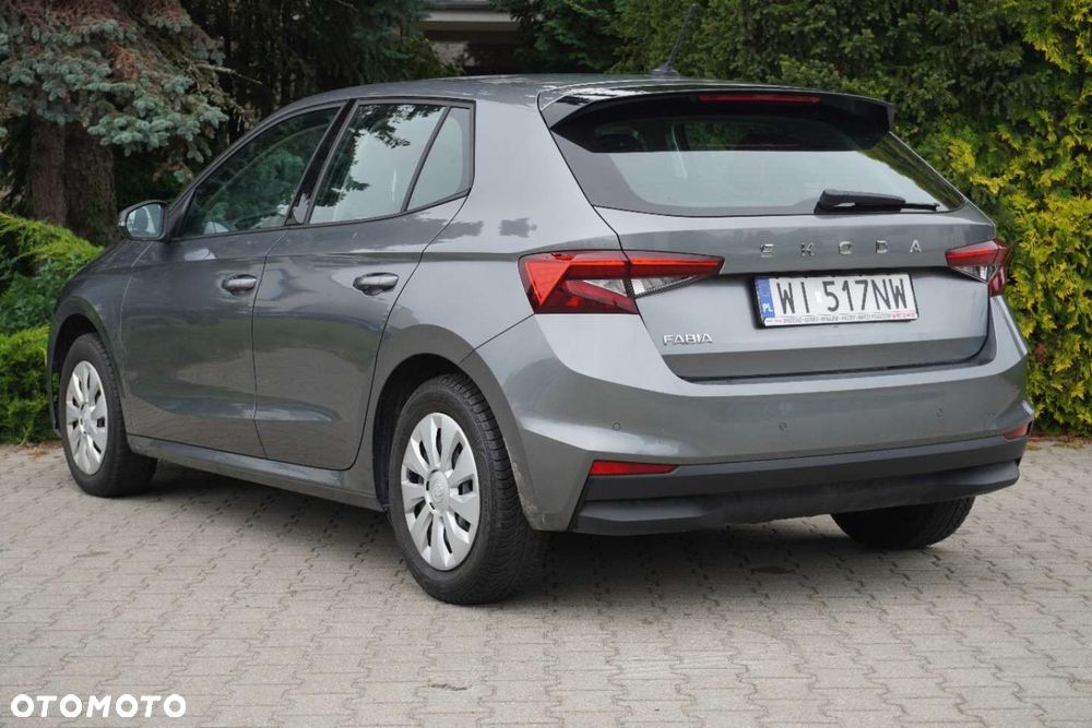 Skoda Fabia - 5
