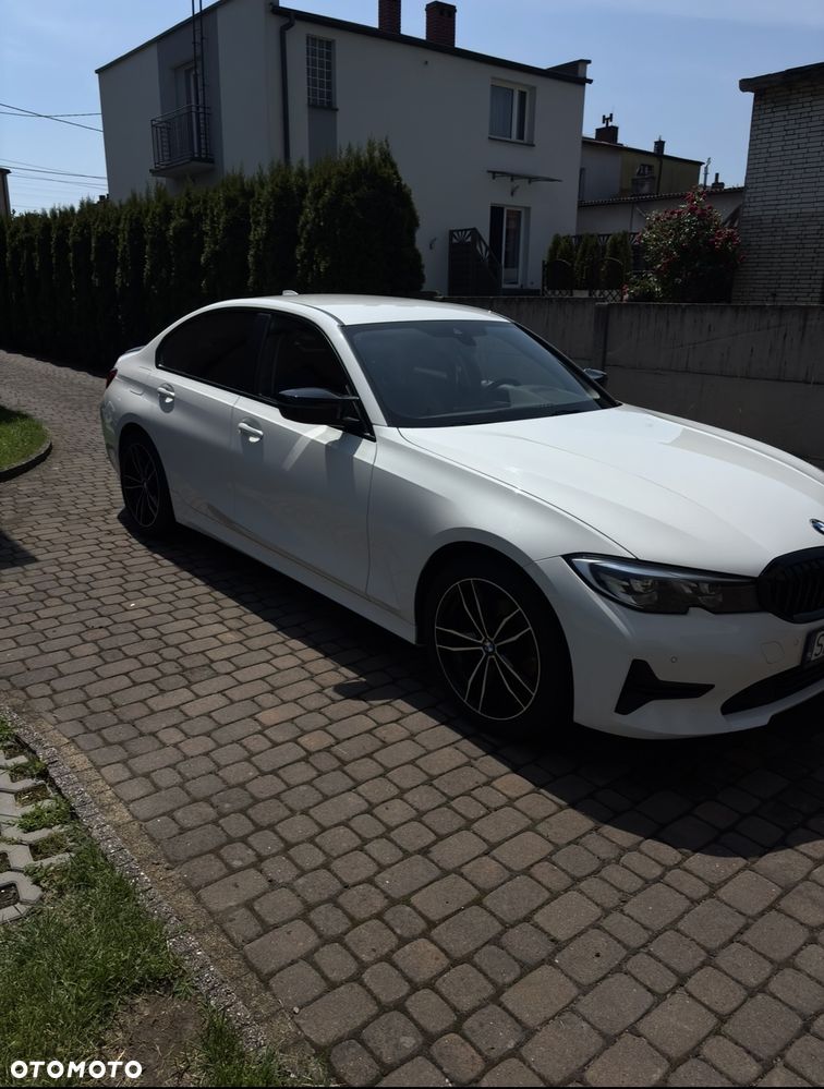 BMW Seria 3 318d - 5