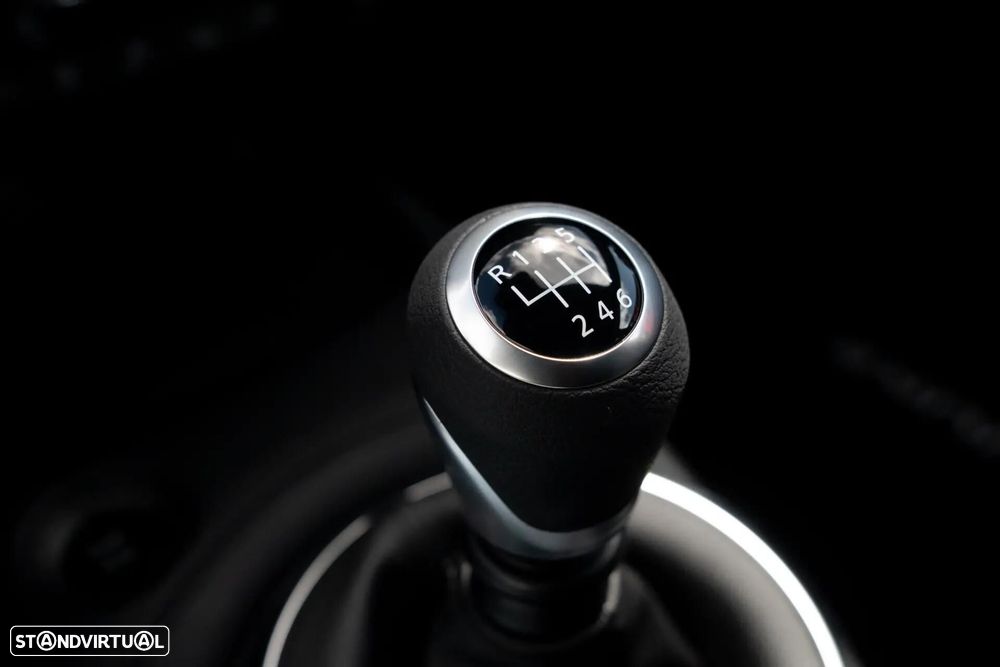 Nissan Juke 1.0 DIG-T N-Connecta Two Tone - 25