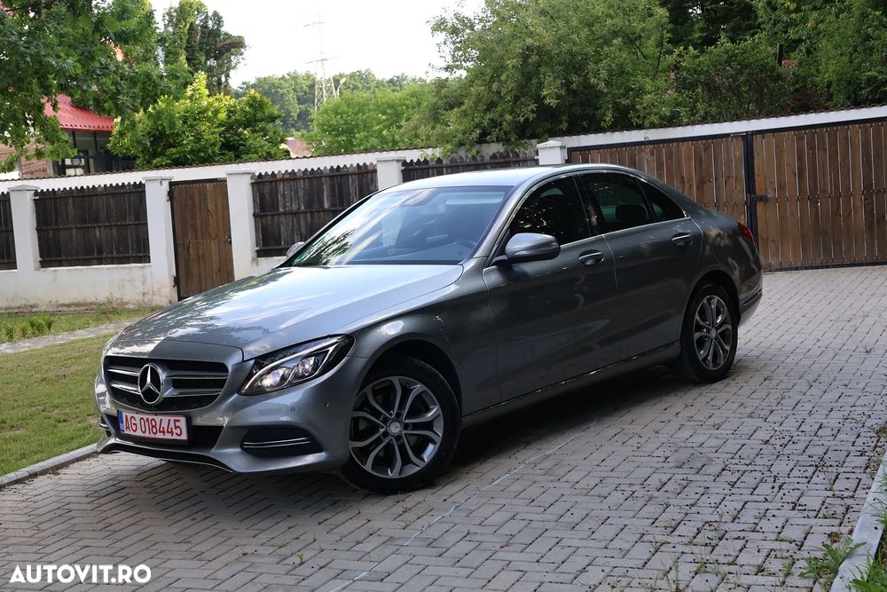 Mercedes-Benz C 220 CDI DPF BlueEFFICIENCY 7G-TRONIC Avantgarde Edition - 2