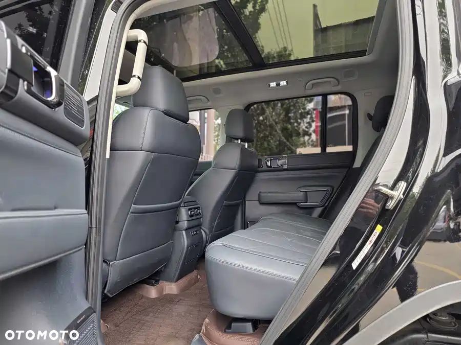 BYD Leopard 5 - 7