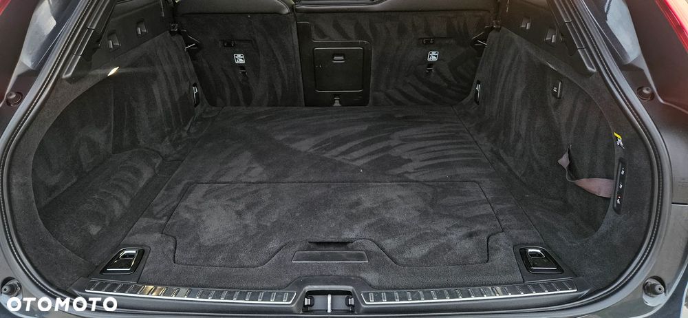 Volvo V90 D5 AWD Geartronic Inscription - 24