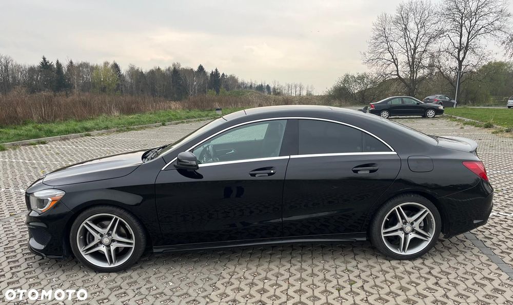 Mercedes-Benz CLA 250 4Matic 7G-DCT AMG Line - 2