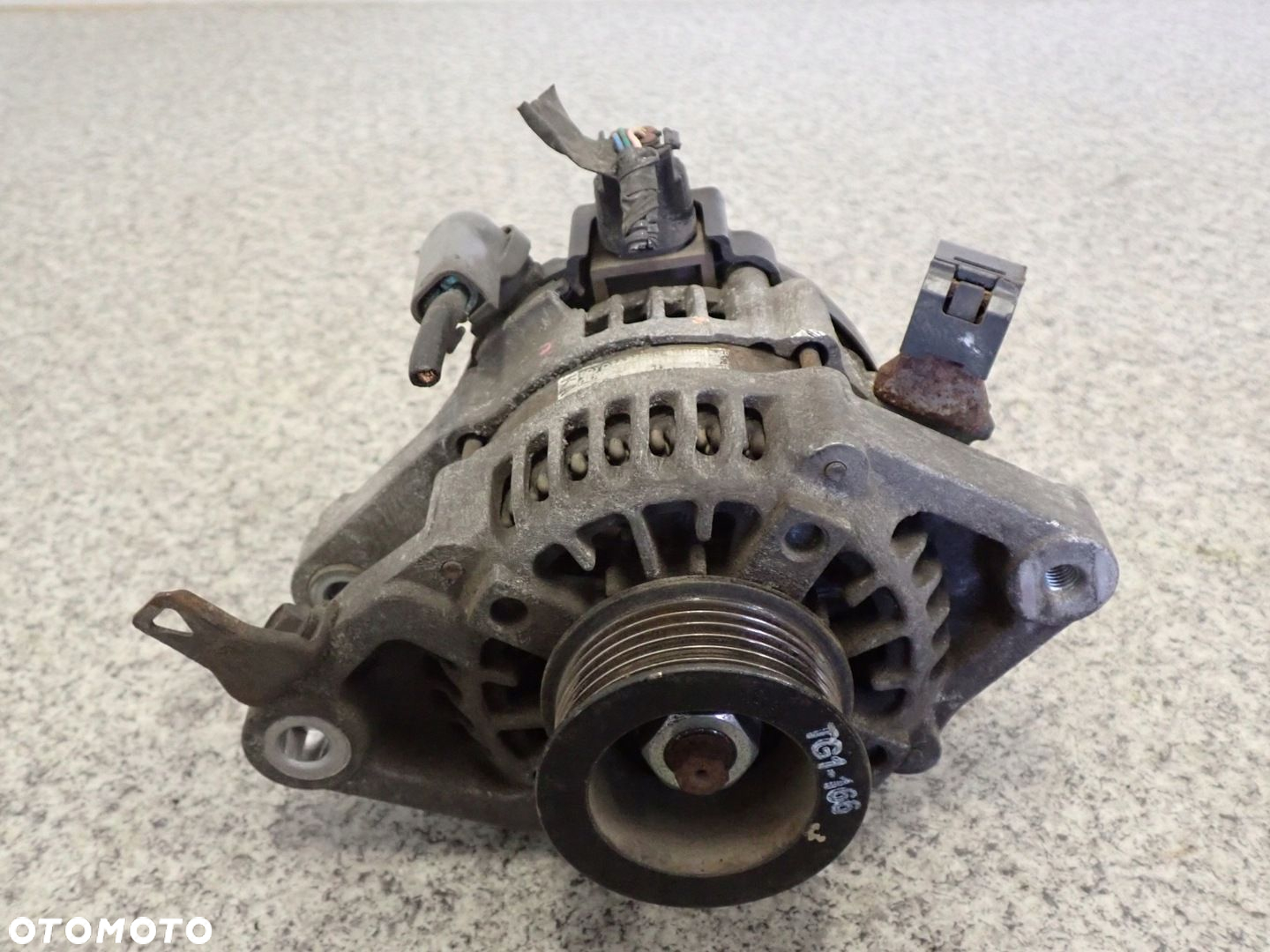 TOYOTA YARIS II 1.0 BENZ 1KR 09-11 ALTERNATOR - 3