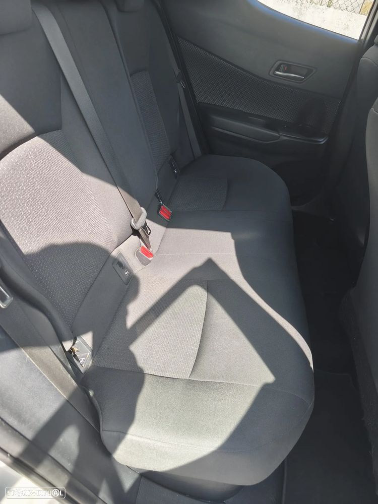 Toyota C-HR 1.8 Hybrid Comfort - 13
