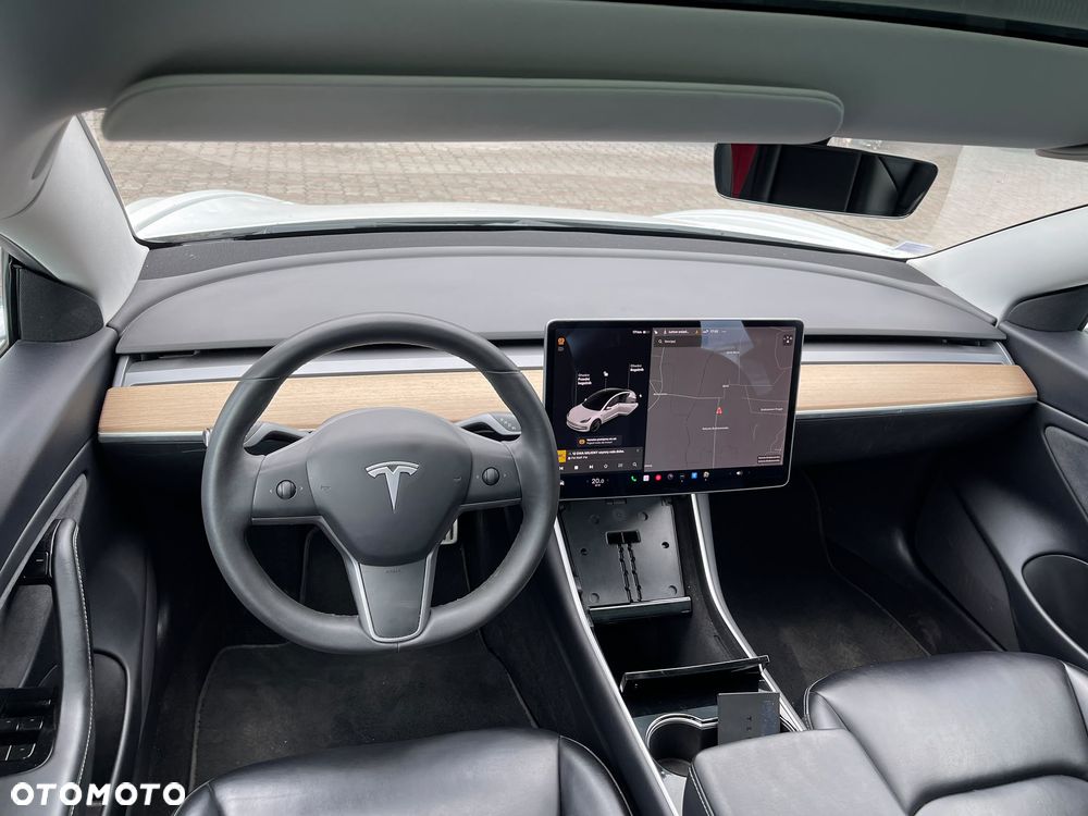 Tesla Model 3 Langstreckenbatterie Allradantrieb Dual Motor - 8
