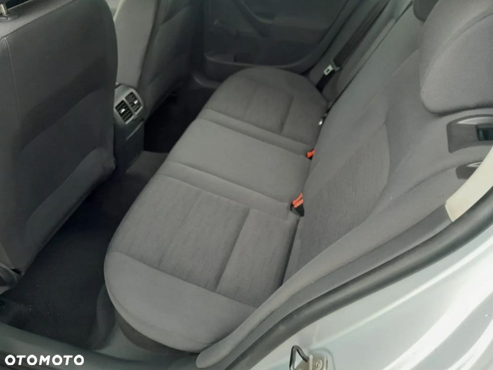 Volkswagen Golf 1.6 Edition - 13