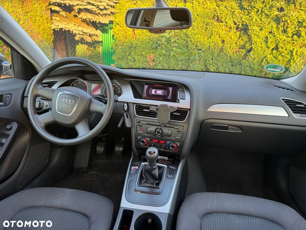 Audi A4 Avant 2.0 TDI DPF Ambiente - 15