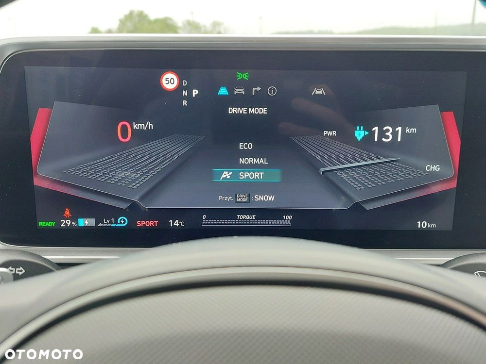 Hyundai IONIQ 6 - 12