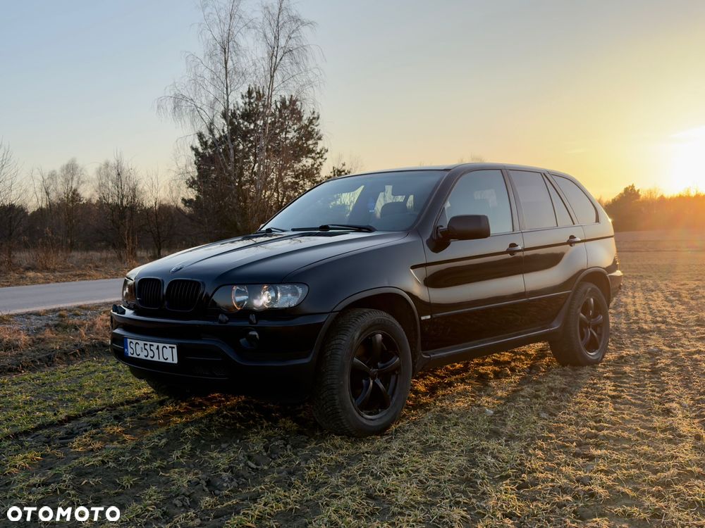 BMW X5 4.4i - 1