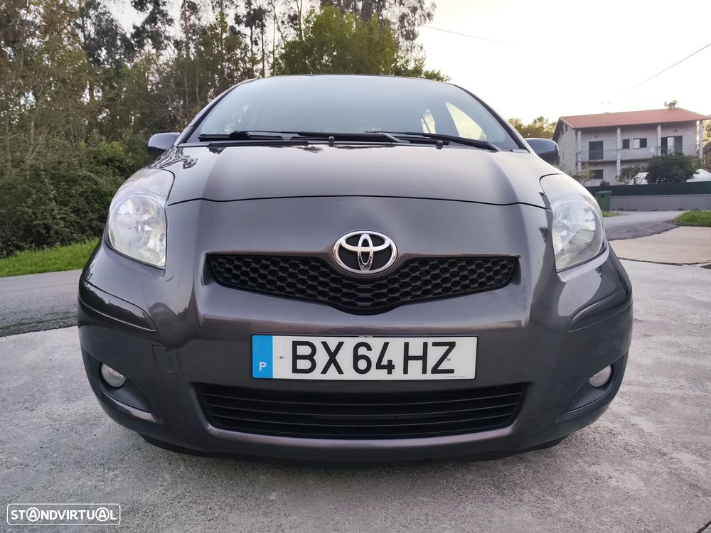 Toyota Yaris 1.33 VVT-i High Pack+NAVI MM - 3