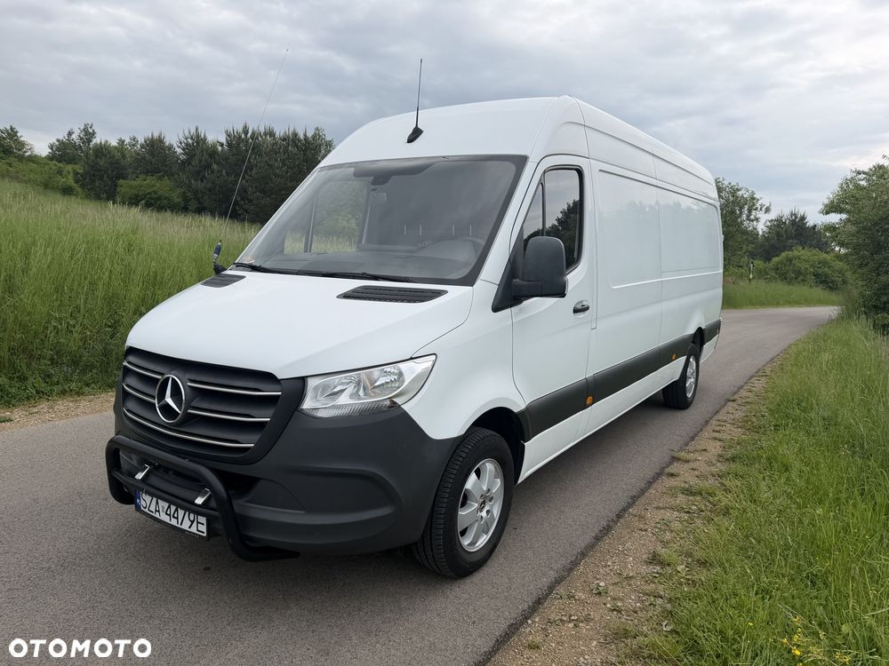 Mercedes-Benz Sprinter - 12