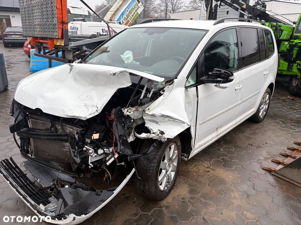 Volkswagen Touran 1.2 TSI BlueMotion Technology Highline - 2