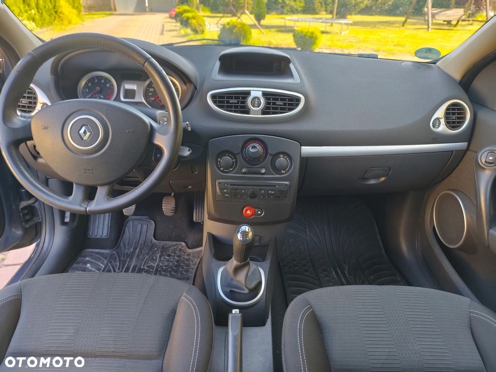 Renault Clio 1.2 16V TCE Ripcurl - 17