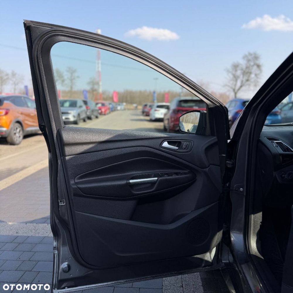 Ford Kuga - 19
