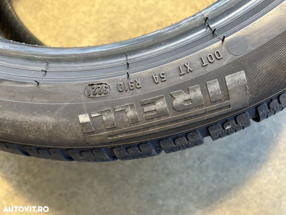 vând 2 anvelope 255/45/19 Pirelli de iarnă foarte bune - 7