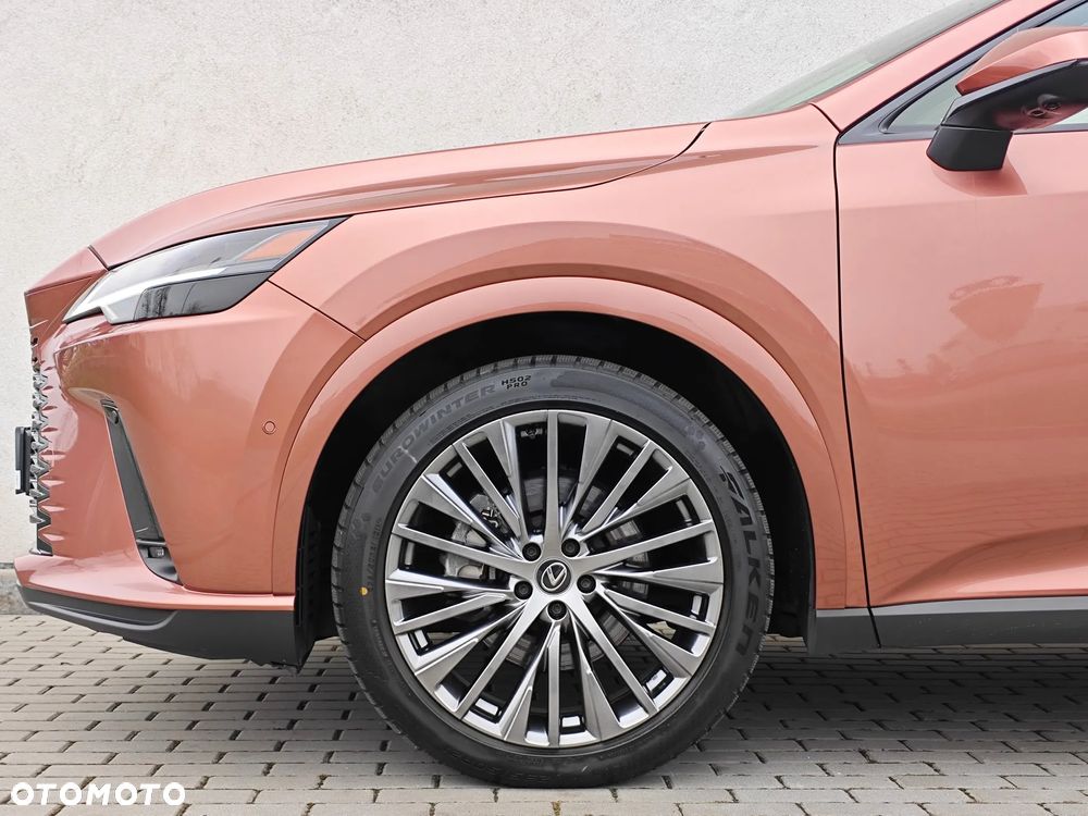 Lexus RX 450h+ Omotenashi - 35