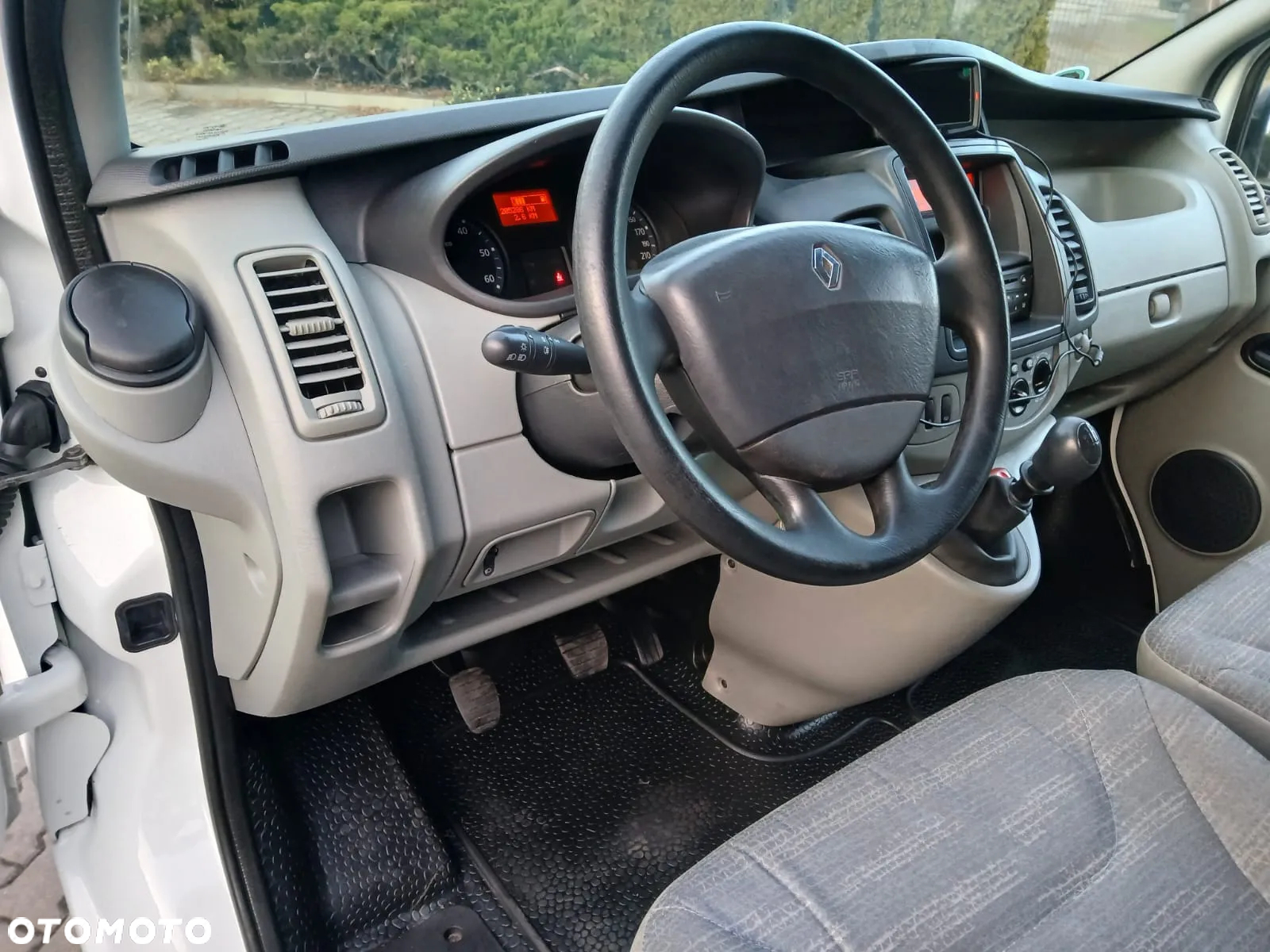 Renault TRAFIC - 20