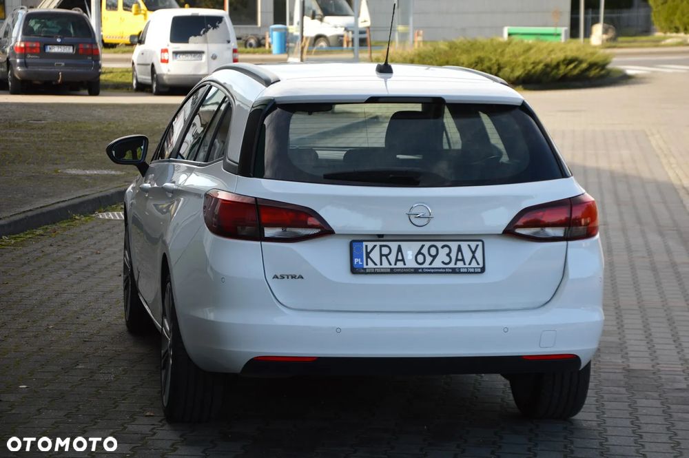 Opel Astra 1.2 Turbo Elegance - 11