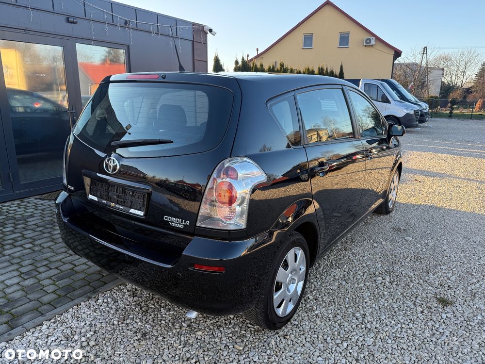 Toyota Corolla Verso 1.8 Sol + 7os - 4