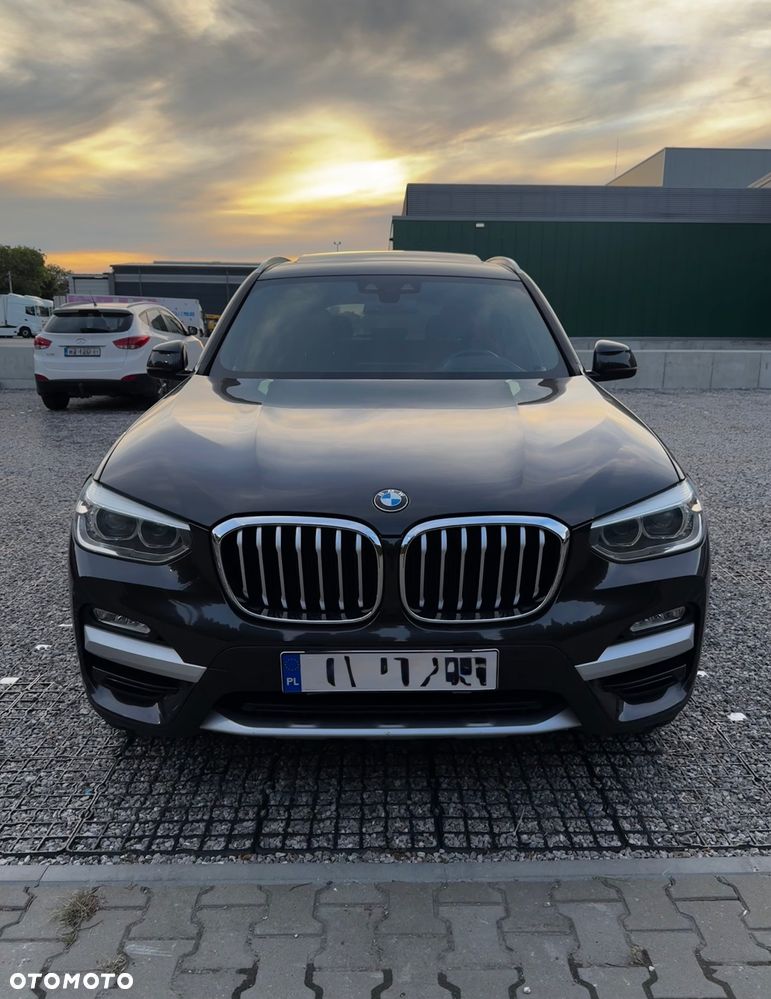 BMW X3 2019 photo 2