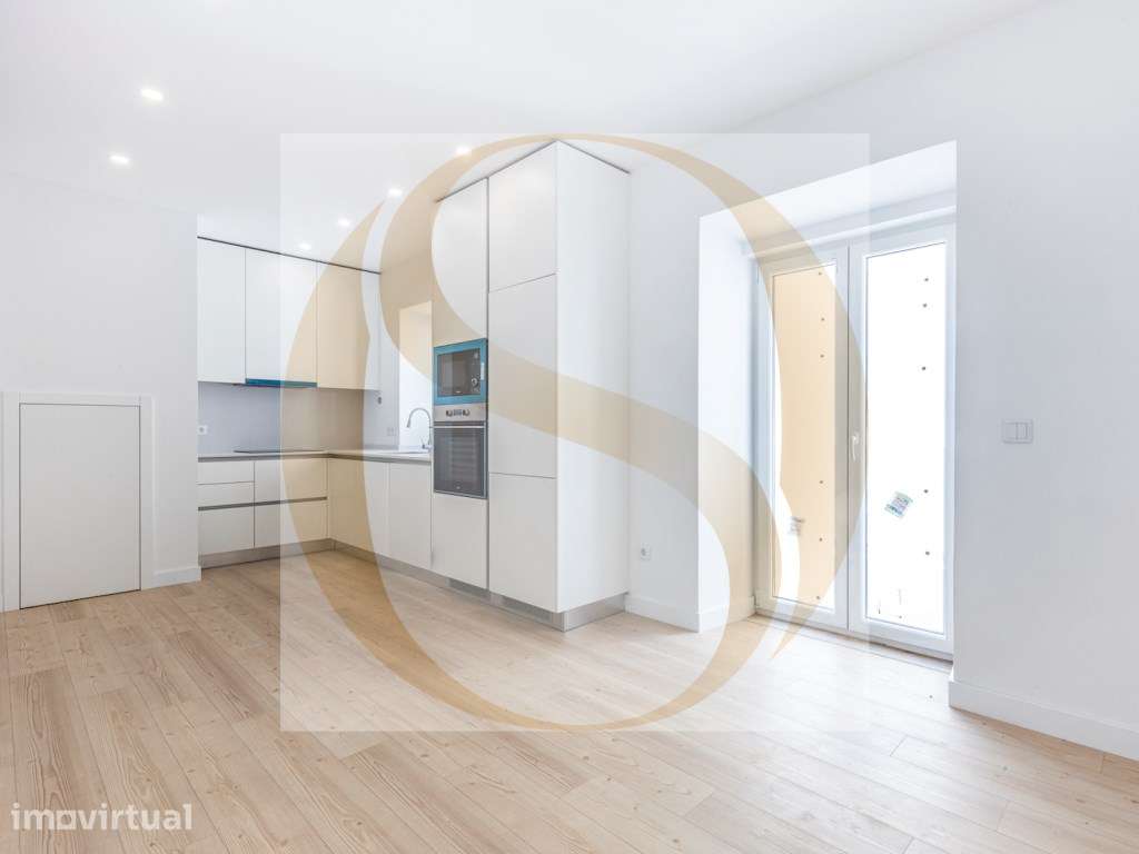 T2 Remodelado com Suite, Terraço e Cozinha Equipada | Beato - Grande imagem: 4/20