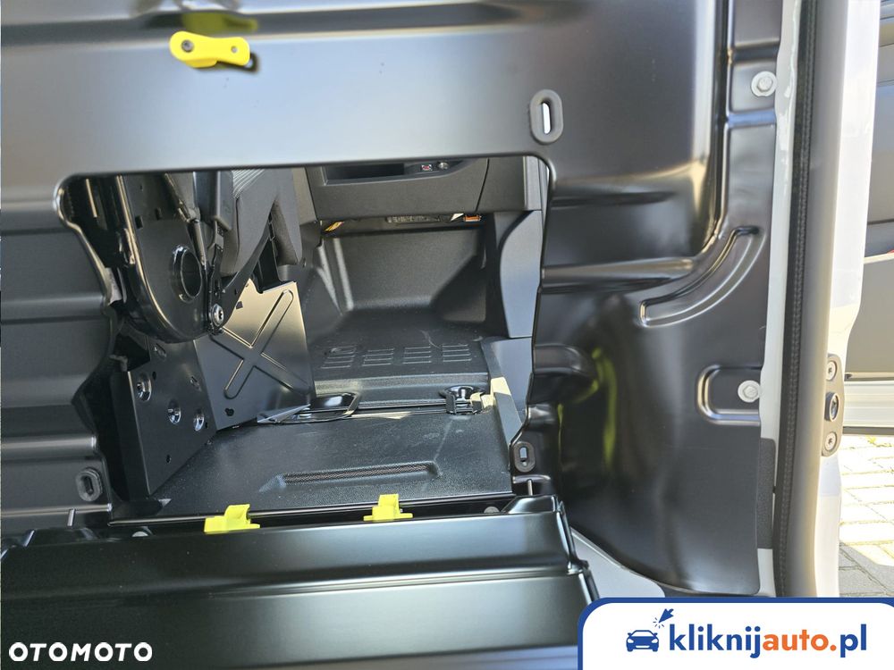 Fiat Scudo Furgon M Diesel 1.5 120 KM Manual - 18