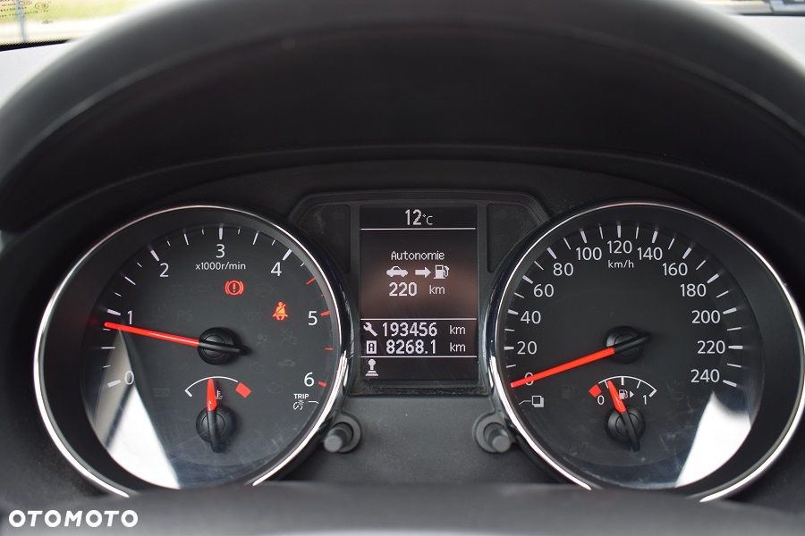 Nissan Qashqai 1.6 dCi 4 x 4 DPF Start/Stop tekna - 17