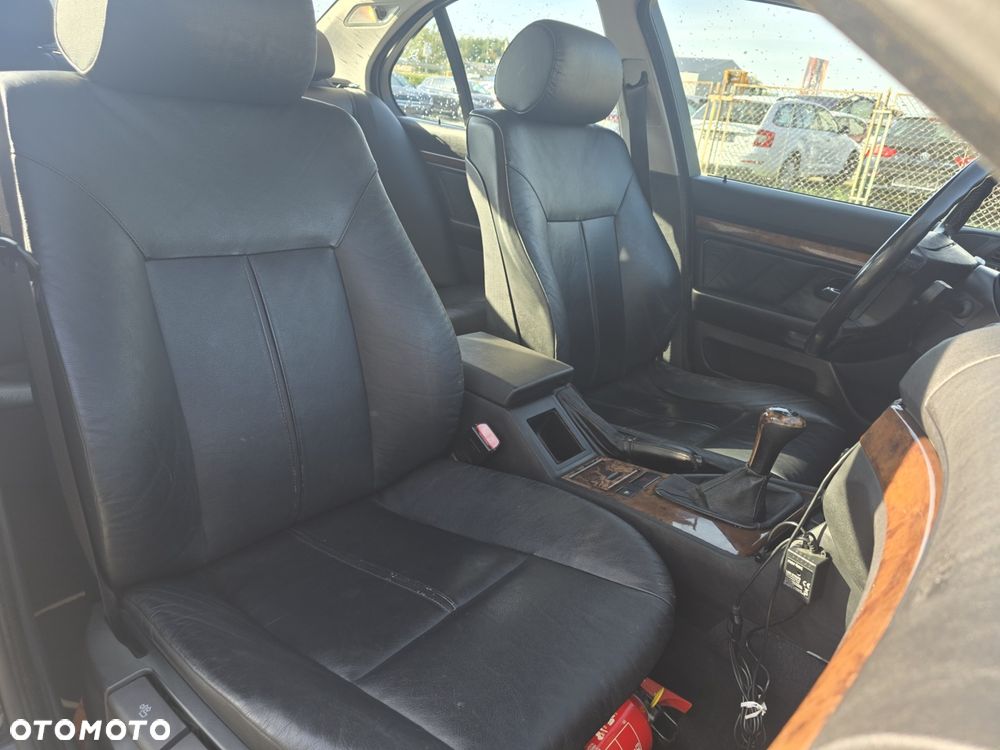 BMW Seria 5 520d - 17