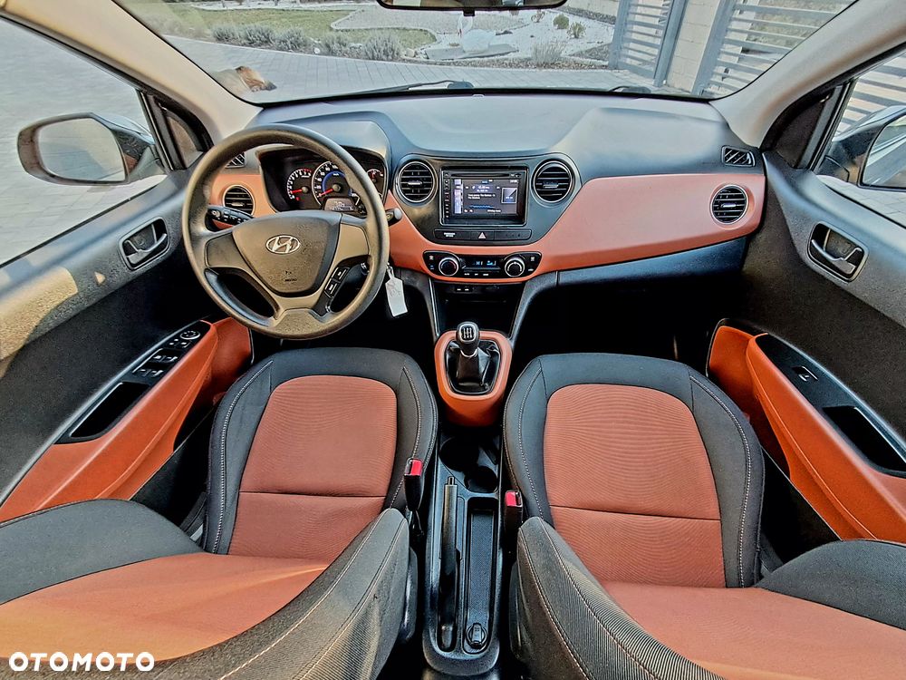 Hyundai i10 1.0 BlueDrive Comfort - 25