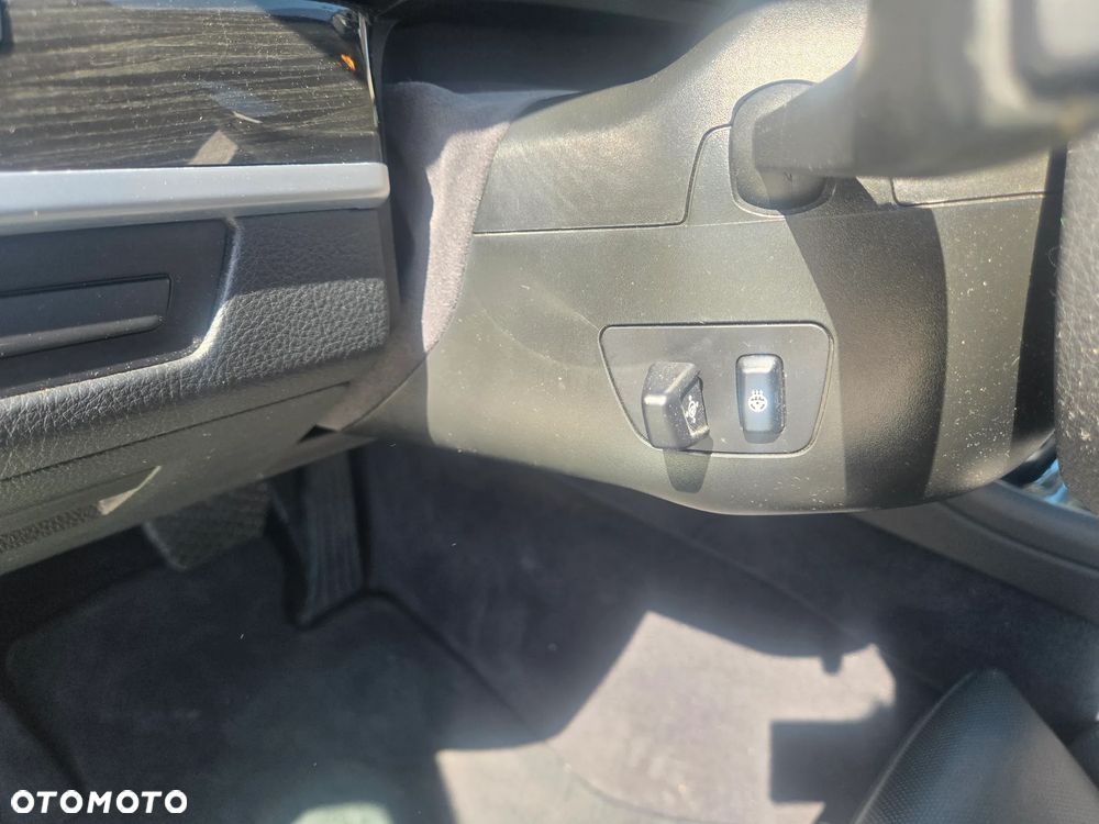 BMW Seria 5 - 26
